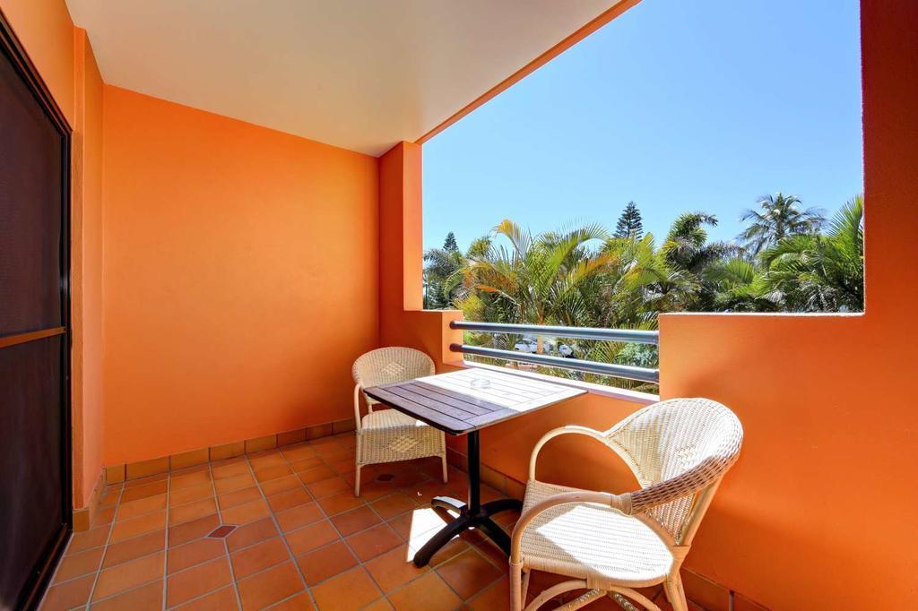 Kacy'S Bargara Beach Motel Exterior photo